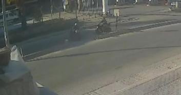 Yaya geçidinde motosikletler çarpıştı; 1 ölü, 1 yaralı