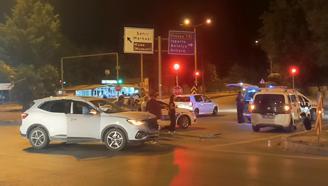 Hafif ticari araçla cip çarpıştı: 1 yaralı