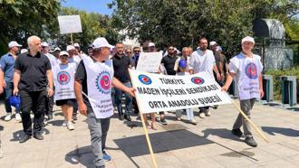 Madenciler Ulus'tan Ankara Garı'na yürüdü