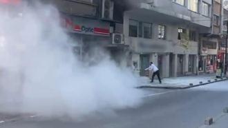 Banka şubesinin güç kaynağı alev aldı