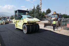 Tokat’ın Fidanlık Caddesi’ndeki asfalt çalışmalarında sona gelindi