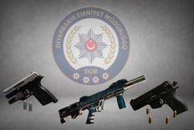 Diyarbakır’da polis denetimlerinde 3 silah ele geçirildi
