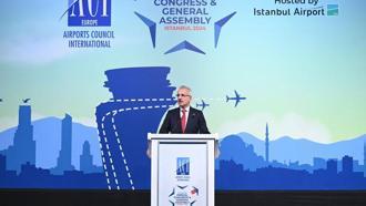 Bakan Uraloğlu: İstanbul Havalimanı günlük yolcu rekoru kırdı