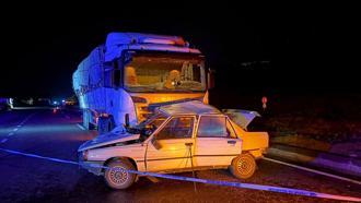 Kastamonu'da TIR ile otomobil çarpıştı: 2 ölü
