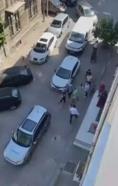 Bakırköy'de 2 kişinin yumruklu kavgası kamerada