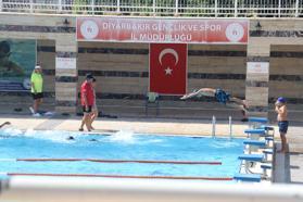 Diyarbakır'da 35 bin kişi, 'Yüzme Bilmeyen Kalmasın' projesinden yararlandı