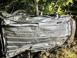 Düğün dönüşü uçuruma yuvarlanan araçta ölen 4 kişi toprağa verildi