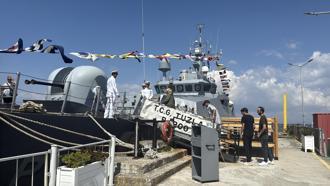 TCG Tuzla, Yalova’da vatandaşların ziyaretine açıldı