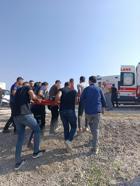 Van'da hafif ticari araç takla attı: 1’i ağır 6 yaralı
