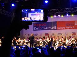 Kepez'de festival coşkusu barış ezgileriyle buluştu