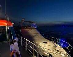 Çanakkale'de makine arızası nedeniyle sürüklenen tekne kurtarıldı
