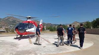 Tunceli’de parmaklarından yaralanan kadın, ambulans helikopterle sevk edildi