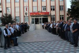 Bakan Çiftçi, Ertuğrul Gazi Türbesi’ni ziyaret etti (3)
