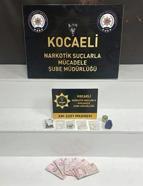 Mutfaktan uyuşturucu, fırın dolabından 65 bin TL çıktı; 2 şüpheli tutuklandı
