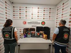 Antalya Havalimanı’nda 18 kilo 921 gram likit metamfetamin ele geçirildi