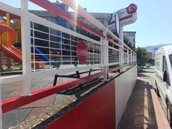 Samsun’da parklara kırmızı beyaz dokunuş