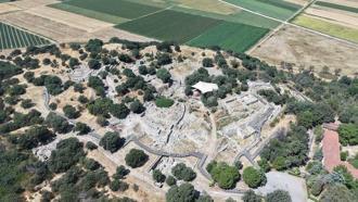 Troya Antik Kenti'nde 2 bin 800 yıllık agora gün yüzüne çıkarılıyor