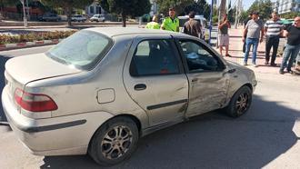 Otomobille çarpışan motosikletin sürücüsü yaralandı