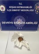 Edirne’de üzerlerinde uyuşturucu madde ve tabanca ele geçirilen 5 şüpheliye gözaltı