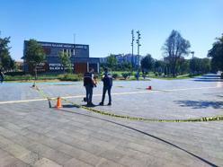 Boşandığı kadını tabancayla öldüren şüpheli, yakalanacağını anlayınca intihar etti