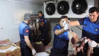 Kasapta 315 kilo bozuk et ele geçirildi