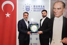 Büyükşehir Belediyesi’nden Bursaspor’a sponsorluk desteği