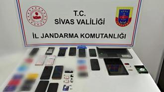 Sivas merkezli 7 ilde siber dolandırıcılık operasyonunda 5 tutuklama