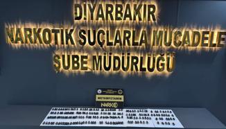 Midelerinde uyuşturucuyla yakalanan 2 şüpheli tutuklandı