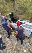 Uçuruma yuvarlanan otomobilin sürücüsü öldü