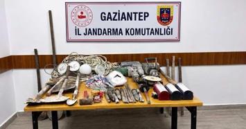 Gaziantep’te kaçak kazıya 4 gözaltı