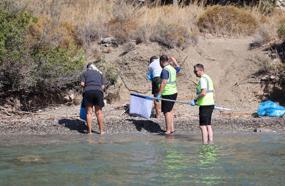 Muğla'da plastik atıklara karşı kıyılarda ortak mücadele