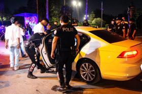 Adana’da 'Huzur ve Güven' denetimi; aranması olan 64 kişi yakalandı