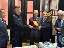 Edirne’de 93 yaşındaki en yaşlı emekli polise plaket