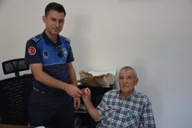 Kıbrıs gazisi bulduğu poşet içindeki altınları zabıtaya teslim etti