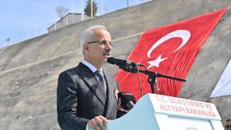 Bakan Uraloğlu: Konya Çevre Yolu'nun Aksaray-Adana arasını bu yıl tamamlamayı hedefliyoruz