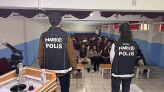 Silopi’de öğrencilere uyuşturucuyla mücadele eğitimi