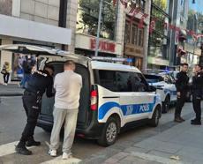 Caddede yürüyen kadının fotoğraflarını izinsiz çeken şüpheli tutuklandı