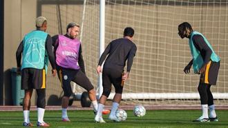 Galatasaray, Barcelona maçının hazırlıklarına devam etti