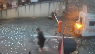 Fatih'te su birikintisinde elektrik akımına kapılan çocuk hayatını kaybetti