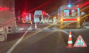 Adıyaman’da otomobil ile minibüs çarpıştı; 15 yaralı