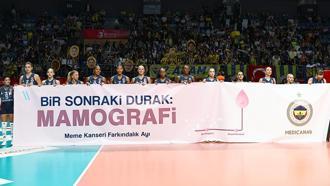 Voleybol maçında meme kanseri farkındalığı için erken tanı çağrısı
