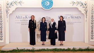 Emine Erdoğan, lider eşleriyle bir araya geldi