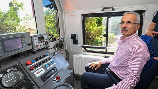 Bakan Uraloğlu: Yol ağımızdaki yüksek hızlı şarj istasyonu sayısı artacak