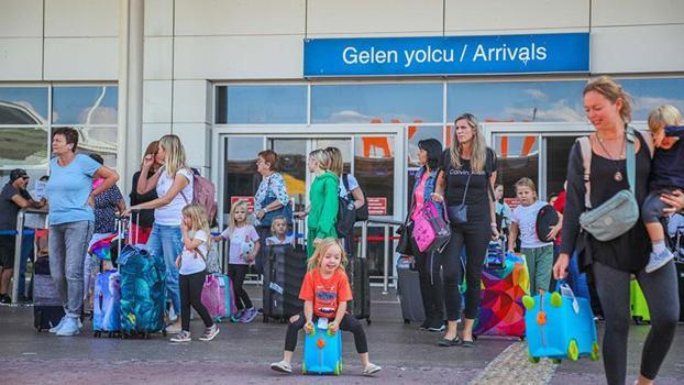 Antalya Havalimanı'nda yolcu trafiği 3 milyonu aştı
