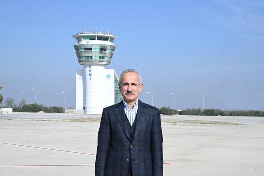 Bakan Uraloğlu: Bayram tatilinde 6 milyon 852 bin kişi hava yolu ile seyahat etti