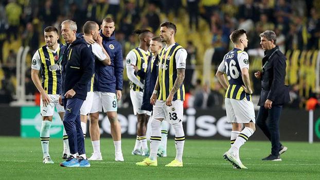 Fenerbahçe'de İsmail Kartal tartışılıyor