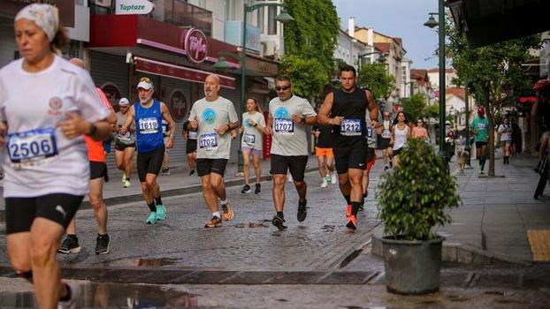 Çeşme'de Yarı Maraton heyecanı