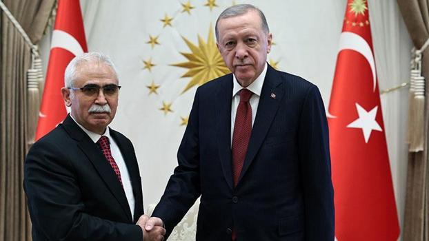 Erdoğan, AYM Başkanı Özkaya'yı kabul etti