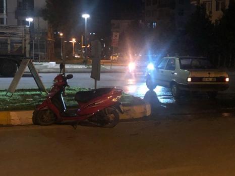 Adıyaman'da devrilen motosikletteki baba-oğul yaralandı