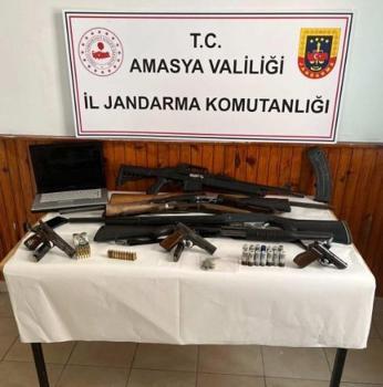 Amasya’da ruhsatsız silah operasyonu: 2 gözaltı